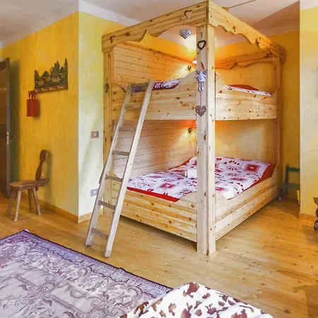 Gemuetlich Renovierte Huette Mit Garten بيت للعطل *